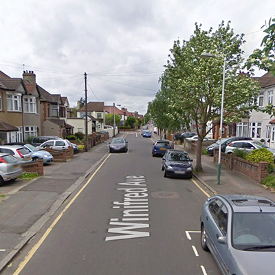 Winifred Av/Suttons Lane Shops